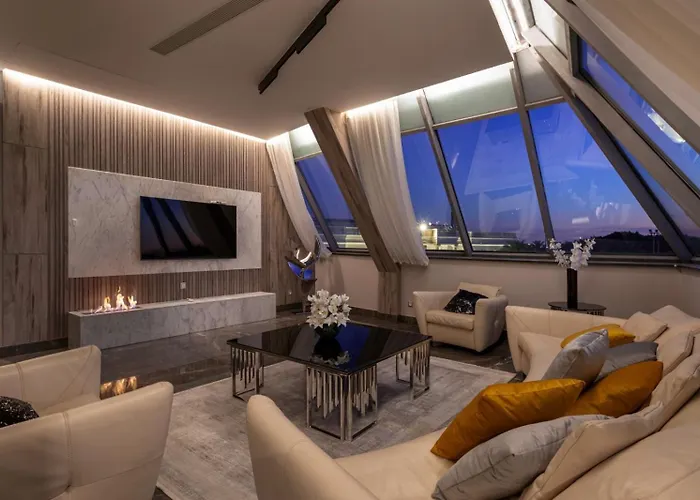 Luxurious Penthouse At The Jw Marriott Hotel